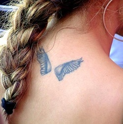 Small Wing Tattoo Design Picture