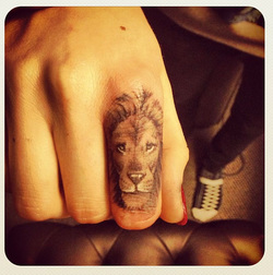 Lion Tattoo Design for Finger Picture