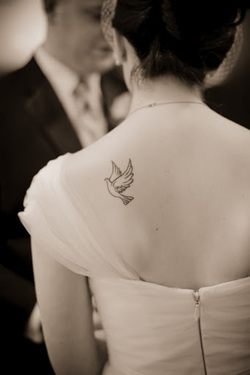 Dove Tattoo Designs on Back Picture