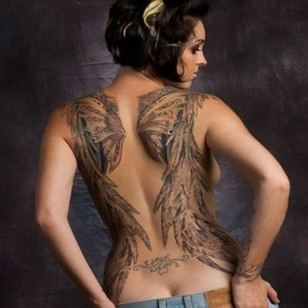 Wing Tattoo Designs for Girls Picture