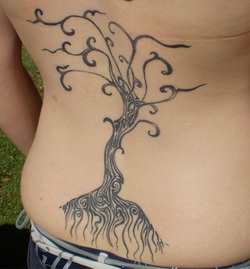 Tribal Tree Tattoo Design Picture