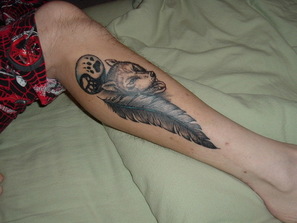 Wolf Feather Tattoo Design Picture