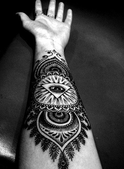 Arm Tattoo Design for Women Picture