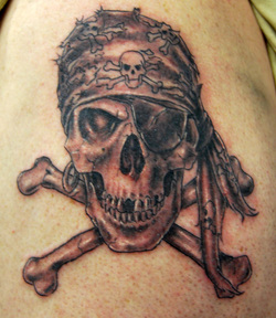 Skull and Crossbones Tattoo Design Picture