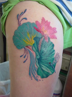 Water Lily Tattoo Design Picture