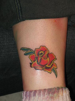Rose Tattoo Design for Leg Picture