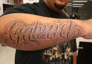 Name Tattoo Design on Arm Picture