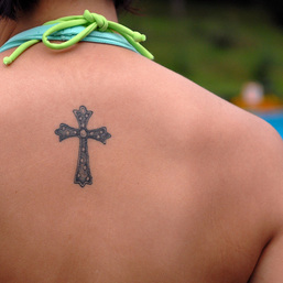 Cross Tattoo Design for Girls Picture