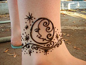 Moon Henna Tattoo Design Picture