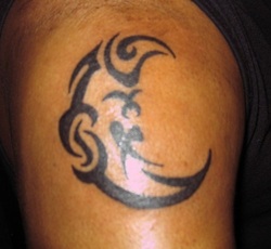 Tribal Moon Tattoo Design Picture