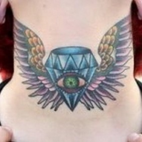 Diamond Tattoo Design with Wings Picture