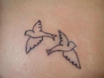 Simple Bird Tattoo Design Picture